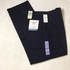 NWT Dockers men’s comfort khaki relaxed fit pants